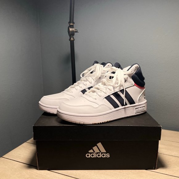 Adidas | Hoops 3.0 Mid Classic - Picture 8 of 8